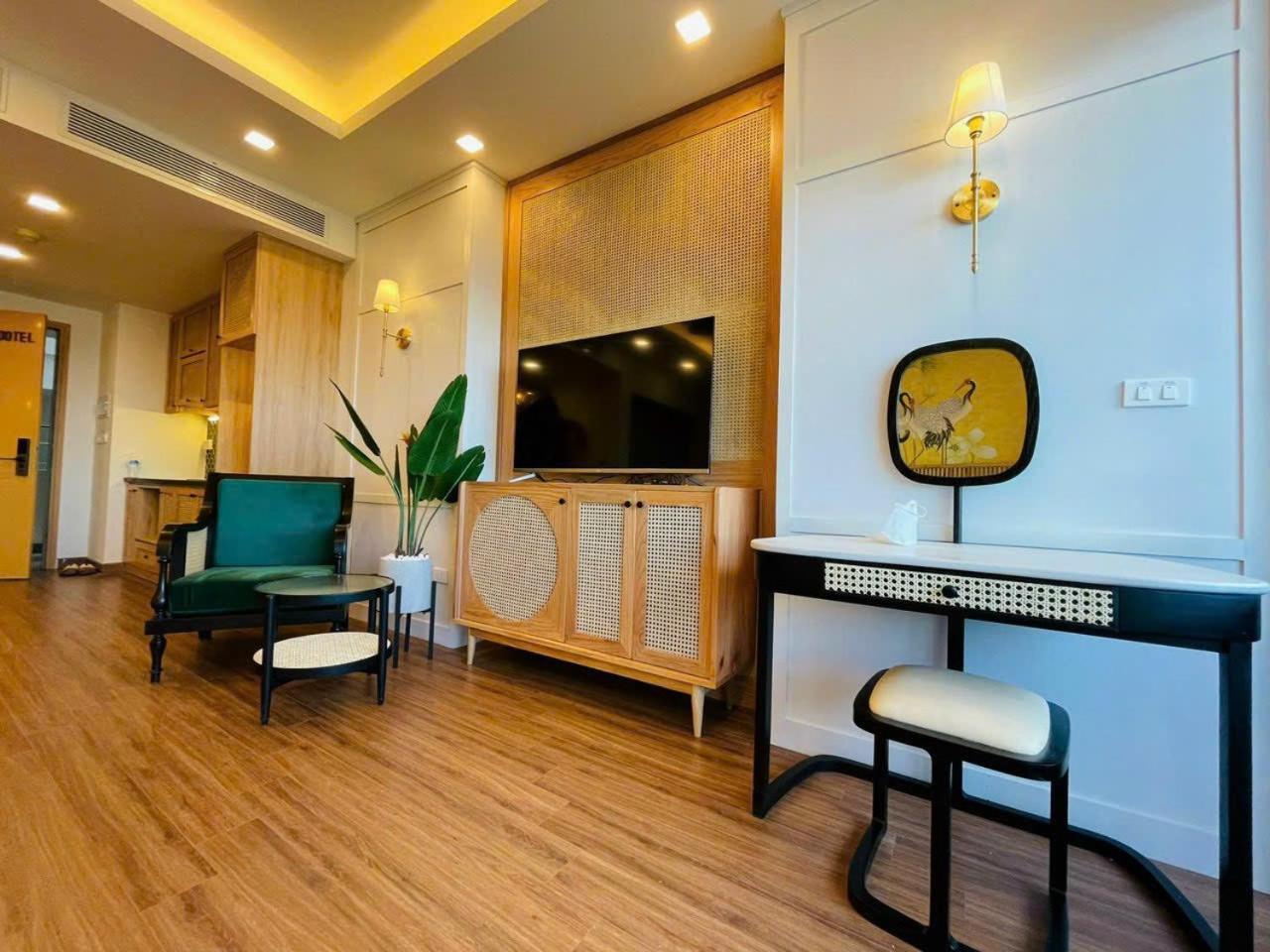 St Apartment - Flc Seatower Куи Нхон Екстериор снимка