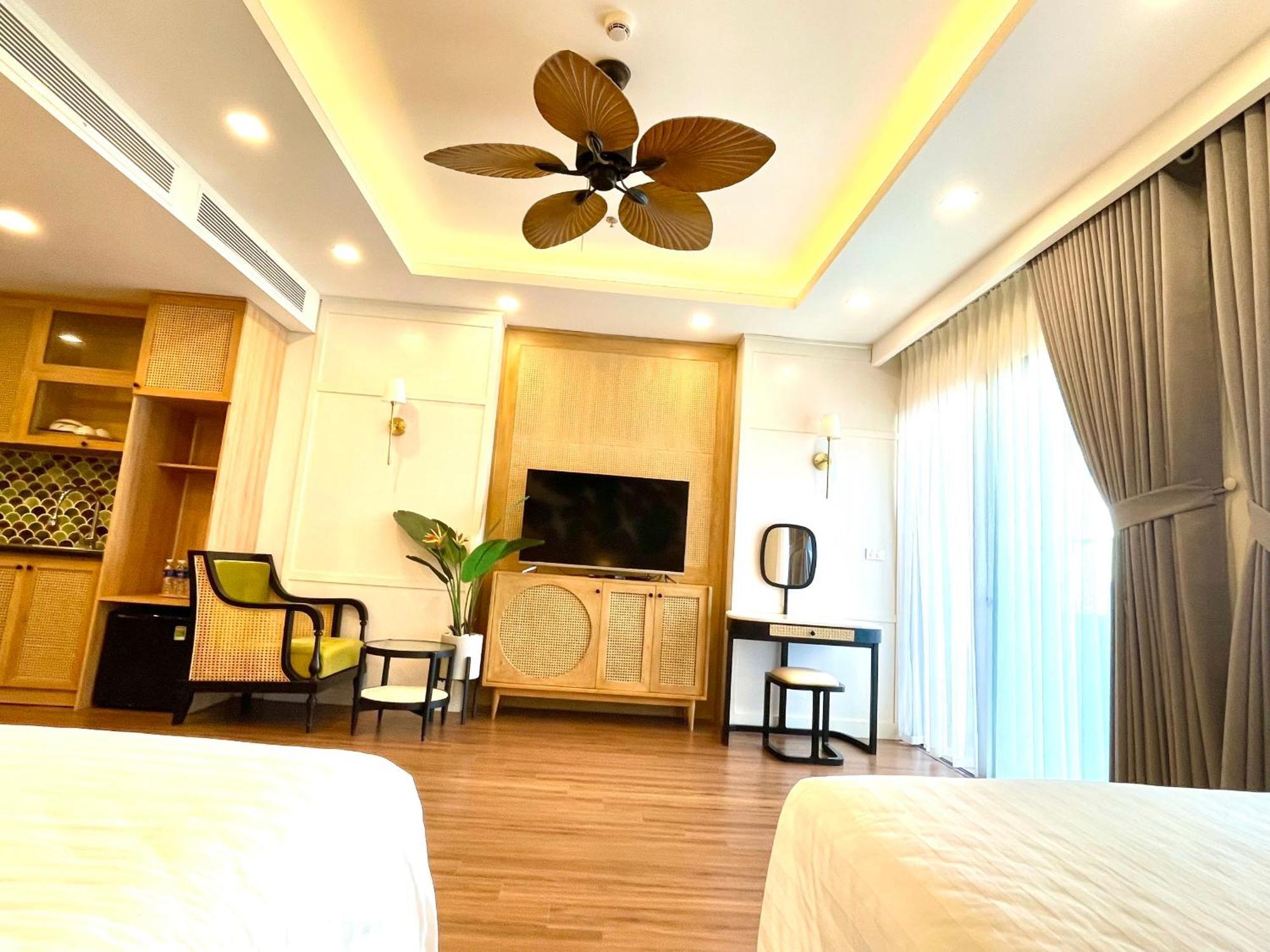 St Apartment - Flc Seatower Куи Нхон Екстериор снимка